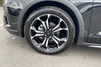 Vehicle Thumbnail 11