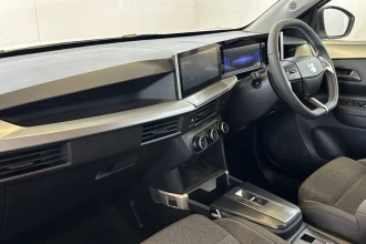 Vehicle Thumbnail 14