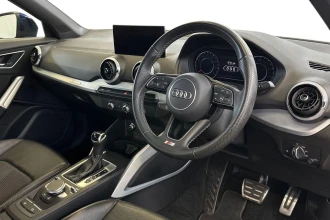 Vehicle Thumbnail 12