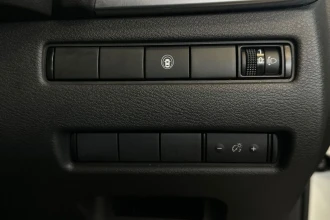 Vehicle Thumbnail 26