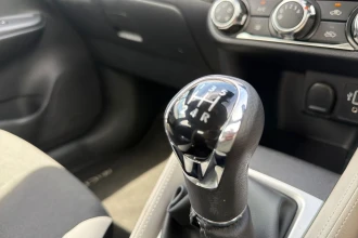 Vehicle Thumbnail 32