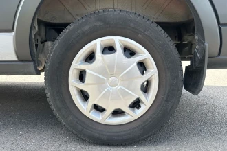 Vehicle Thumbnail 32