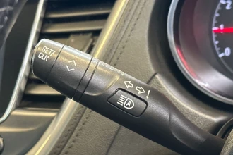 Vehicle Thumbnail 32