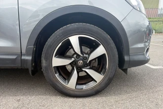 Vehicle Thumbnail 11