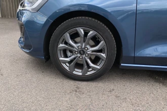 Vehicle Thumbnail 11
