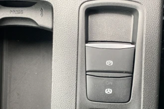 Vehicle Thumbnail 25