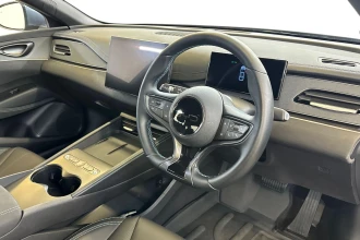 Vehicle Thumbnail 12