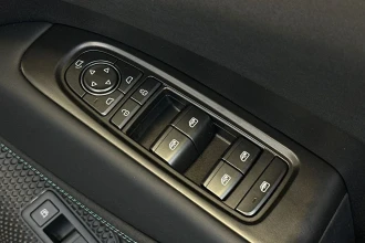 Vehicle Thumbnail 24