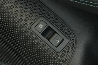 Vehicle Thumbnail 25