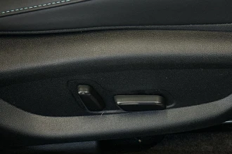 Vehicle Thumbnail 26