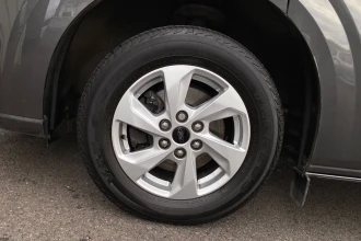 Vehicle Thumbnail 11