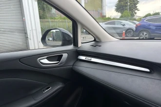 Vehicle Thumbnail 36