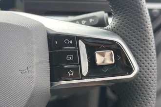 Vehicle Thumbnail 38