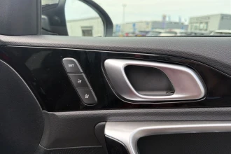 Vehicle Thumbnail 33