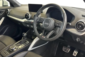 Vehicle Thumbnail 12