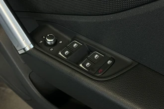 Vehicle Thumbnail 25