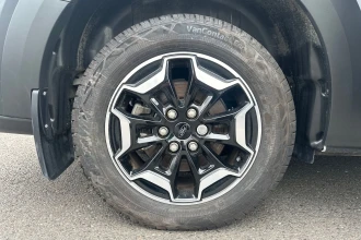 Vehicle Thumbnail 34