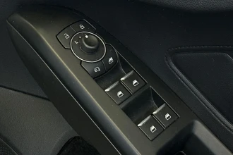Vehicle Thumbnail 24