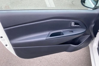 Vehicle Thumbnail 21