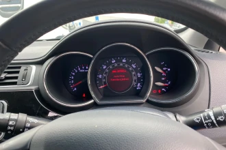 Vehicle Thumbnail 36