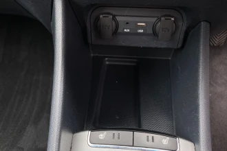 Vehicle Thumbnail 38