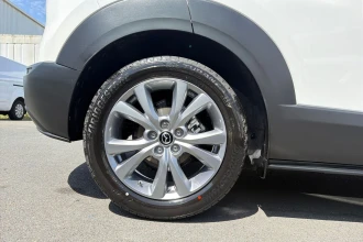 Vehicle Thumbnail 11