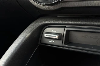 Vehicle Thumbnail 44