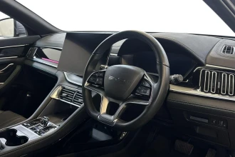 Vehicle Thumbnail 12