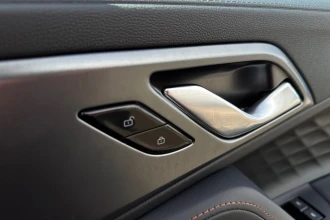 Vehicle Thumbnail 34