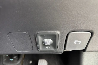 Vehicle Thumbnail 30