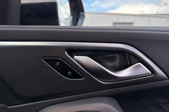 Vehicle Thumbnail 31