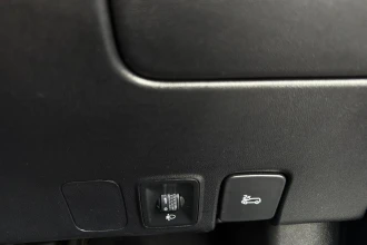 Vehicle Thumbnail 32