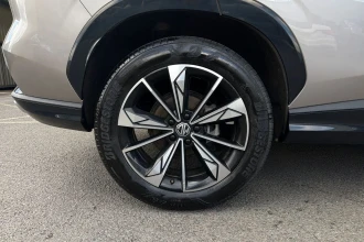 Vehicle Thumbnail 11