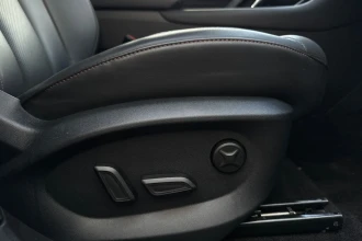 Vehicle Thumbnail 32