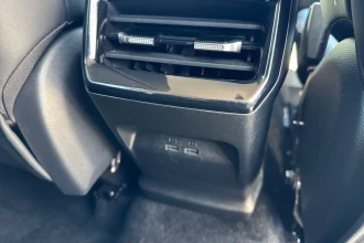 Vehicle Thumbnail 25
