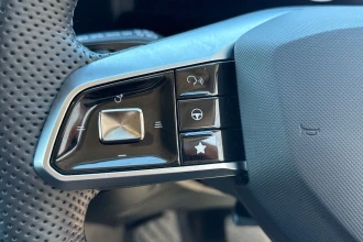 Vehicle Thumbnail 36
