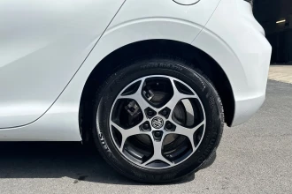 Vehicle Thumbnail 19