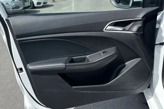 Vehicle Thumbnail 25