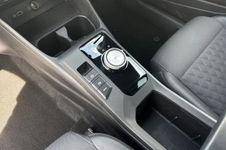 Vehicle Thumbnail 27