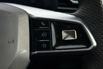 Vehicle Thumbnail 26