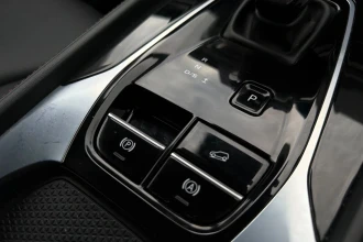 Vehicle Thumbnail 34