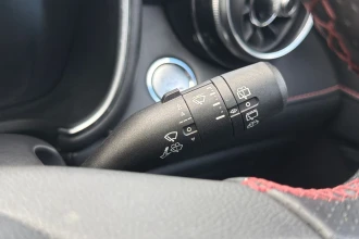 Vehicle Thumbnail 32