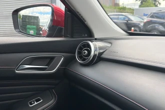 Vehicle Thumbnail 38