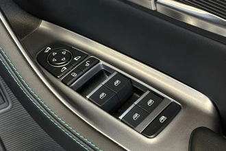 Vehicle Thumbnail 26