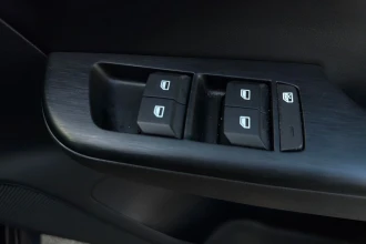 Vehicle Thumbnail 26