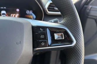 Vehicle Thumbnail 30