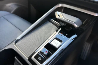 Vehicle Thumbnail 36
