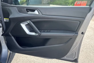 Vehicle Thumbnail 27