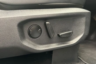 Vehicle Thumbnail 30