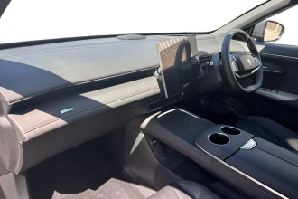 Vehicle Thumbnail 14